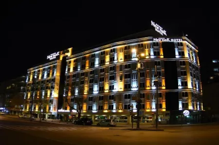 NEW PARK HOTEL