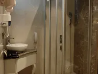 Hotel le Mirage Отели рядом с достопримечательностью «Шишли»