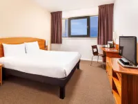 Ibis Northampton Centre Hotels near Weston Favell Shopping Centre