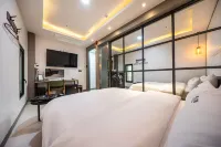 Yongin Hotel Juno - parking