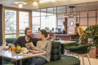 Aparthotel Adagio Paris Suresnes Longchamp Hotels in Suresnes