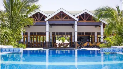Marand Beach Resort Hotels in der Nähe von Sacred Heart School