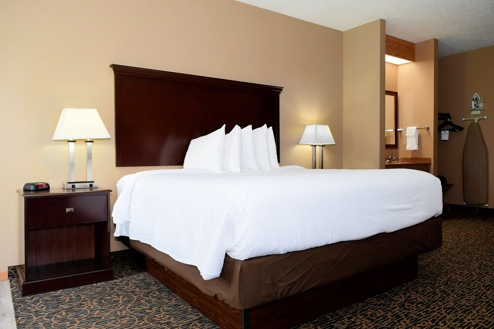 Cobblestone Inn & Suites - Denison Majestic Hills