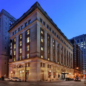 Hampton Inn & Suites Baltimore-Inner Harbor