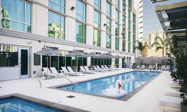 Carte Hotel San Diego Downtown, Curio Collection by Hilton