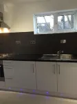 Small Modern Comfortable 2 Bedroom Apartment (Cmyr)