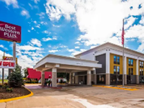 Best Western Plus Bloomington East Hotel Hotels in Bloomington