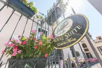 Royal Suite Trinità Dei Monti Ξενοδοχεία στην πόλη Trevi