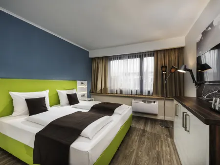 Ibis Styles Offenburg City Отели в г. Нойрид