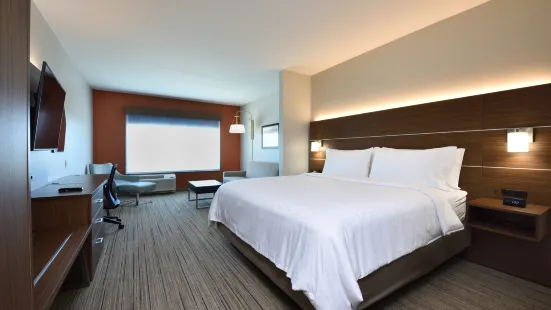 Holiday Inn Express & Suites Spring - Woodlands Area