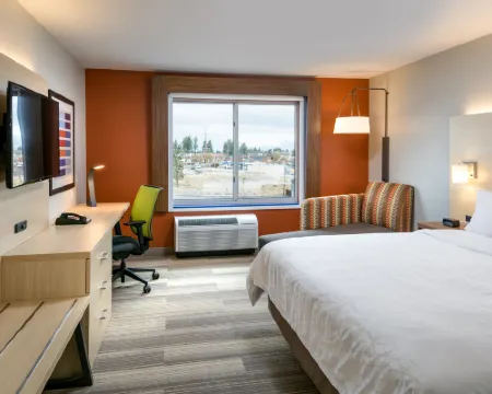 Holiday Inn Express & Suites BEND SOUTH by IHG Hotels in Bend