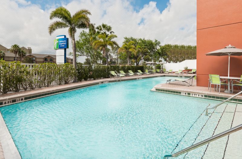 Holiday Inn Express & Suites Nearest Universal Orlando by IHG photo 2