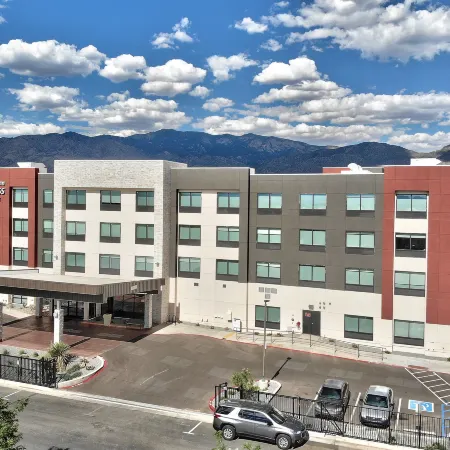 Holiday Inn Express & Suites ALBUQUERQUE EAST by IHG