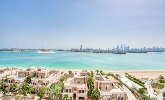 Maison Privee - Luxury Palm Penthouse with Beach & Sea View