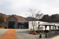 Geumsan Bay Akri Arboretum Auto Camping Site - Homestays