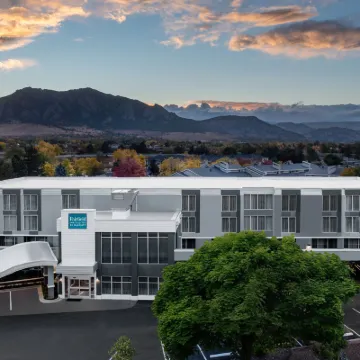 Fairfield Inn & Suites Boulder Hotels near Naropa University