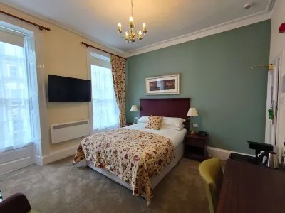 Sleeping Bear Hotel Dorchester Hotels in Winterbourne Abbas