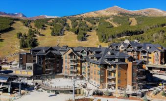 The Grand Colorado on Peak 8