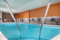 La Quinta Inn & Suites by Wyndham Marysville - Pool