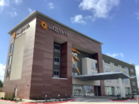 La Quinta Inn & Suites by Wyndham Corpus Christi Southeast Hotels in Nueces County