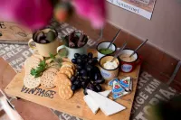 Greenfields Guesthouse & Restaurant Hotels in Vosloorus