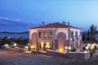 Cunda Fora Hotel Hôtels à : Mithatpasa Mahallesi