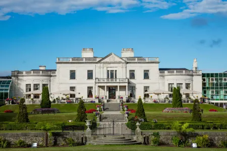 Radisson Blu St. Helen's Hotel, Dublin Отели в г. Dun Laoghaire