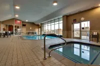 Drury Inn & Suites Findlay - Hot Tub