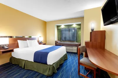 ميكروتيل إن آند سويتس باي ويندام ... Hotels near ووترفيل يو إس ايه