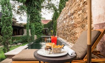 El Convento Boutique Hotel