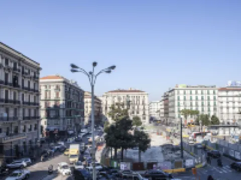 นาโปลี จัตุรัสการิบัลดิ โรงแรมในนาโปลี