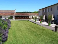 Domaine les Granges Hotels in Asnieres-la-Giraud
