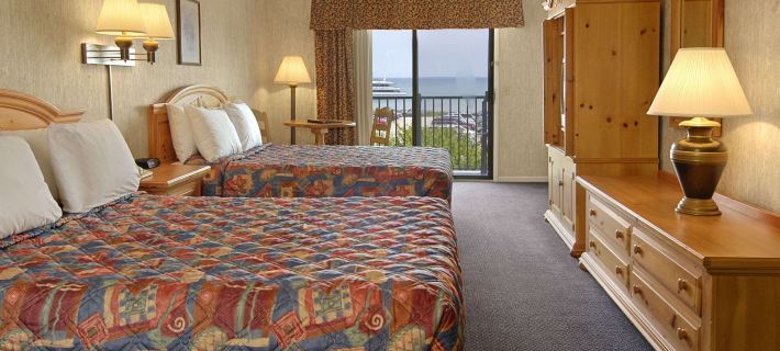 Days Inn by Wyndham Mackinaw City - Lakeview Hotels in Cheboygan County