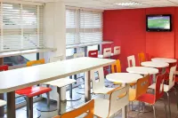 Premiere Classe Valenciennes Ouest - Petite-Forêt - petit déjeuner