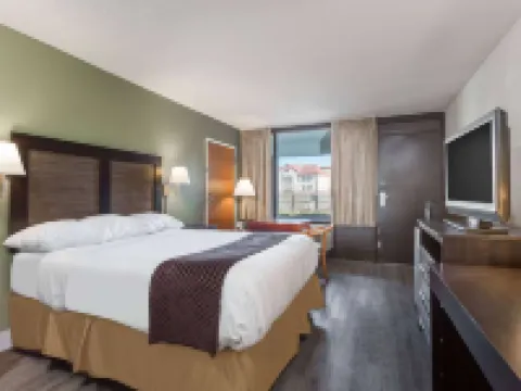 デイズ イン & スイーツ バイ ウィンダム ロッキー マウント ゴールデン イースト ロッキー・マウントのホテル