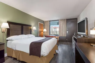 Days Inn & Suites by Wyndham Rocky Mount Golden East Hotels in Rocky Mount