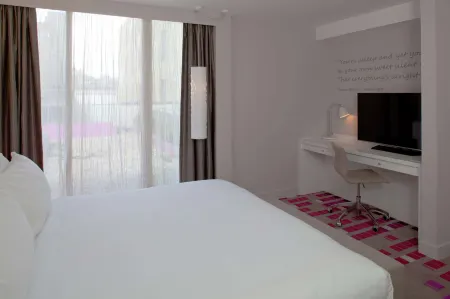 The Morrison Dublin, Curio Collection by Hilton