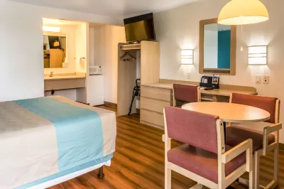 Motel 6 Albany, or Hotels in 