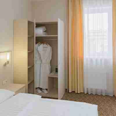 Open City Hotel Rooms