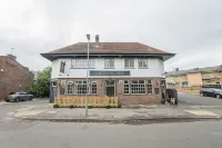 The Queens Arms Apartments Hotels near Liverpool John Lennon Airport