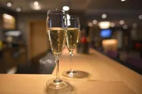 策馬特花朵阿爾本飯店 - 酒吧