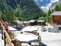 Hotel du Pigne Hotels in Evolene