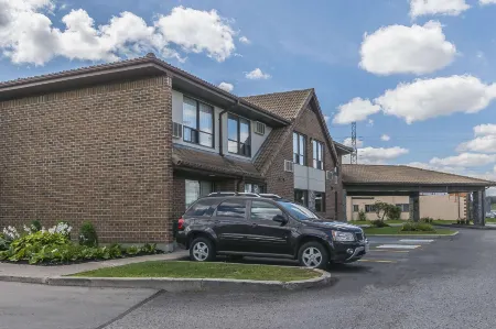 Spark by Hilton Oshawa Отели рядом со станцией Oshawa Via Rail Station