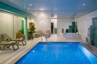Best Western Plus Au Cheval Blanc Mulhouse Nord - Pools