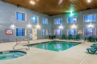 Quality Inn & Suites Grants - I-40