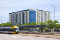 Embassy Suites by Hilton Minneapolis Airport Hotel in zona Nickelodeon Universe