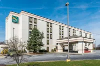 Comfort Inn & Suites Hotels in Johnstown