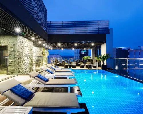 Alana Nha Trang Beach Hotel โรงแรมใกล้ถนนเจิ่นฝู