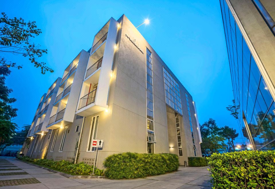 [말라카 호텔 반둥의 야외 카페]