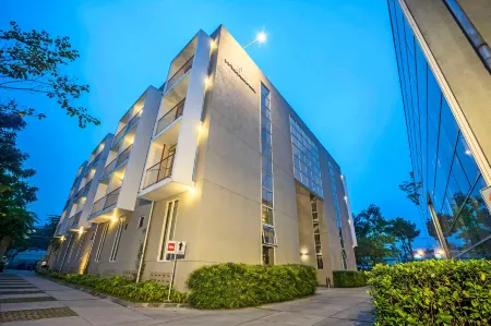 Malaka Hotel Bandung Отели в г. Lengkong